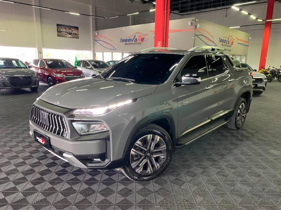 FIAT TORO 2.2 TURBO DIESEL RANCH 4WD AT9 FIAT TORO 2.2 TURBO DIESEL RANCH 4WD AT9